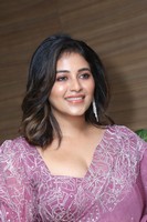 Anjali Shines with Effortless Charm